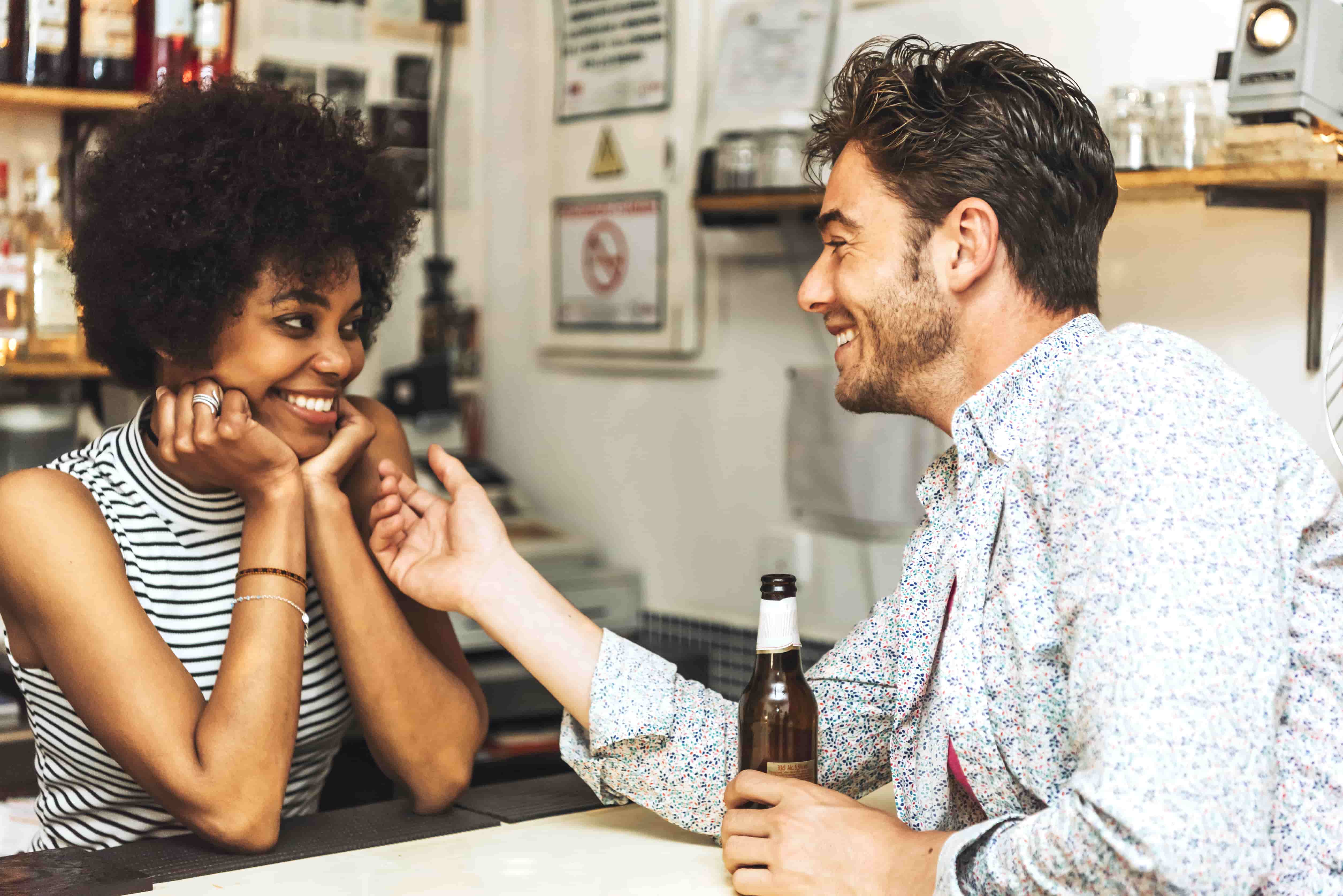 10 Irresistible Flirting Things To Say For A Captivating Conversation